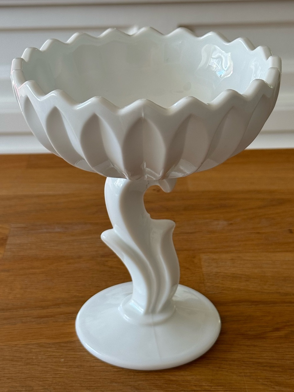 🤍✨ Vintage Indiana Glass Lotus Blossom Milk Glass Pedestal Compote